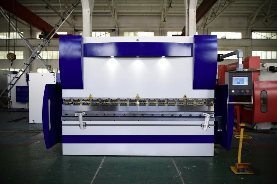 Листогибочный пресс WEK – 100 x 3200 4+1 Листогибочный пресс WEK – 100 x 3200 4+1