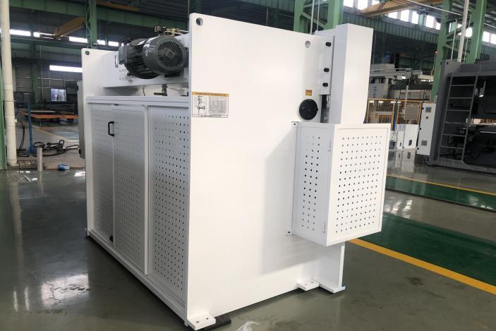 Листогибочный пресс с ЧПУ CHD-PT63T2500-E21 Листогибочный пресс с ЧПУ CHD-PT63T2500-E21