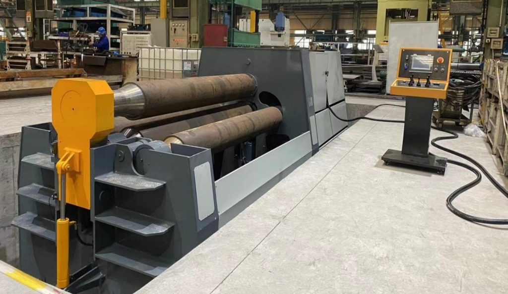 4-х валковый листогибочный пресс CTW12CNC