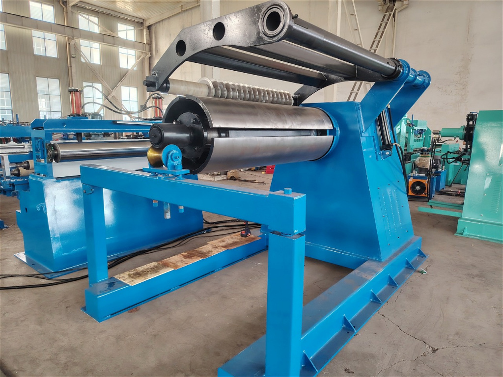 Фото оборудования на заводе и его упаковка