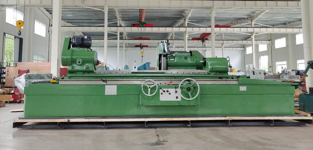 Круглошлифовальный станок М1350×3000 Круглошлифовальный станок М1350×3000