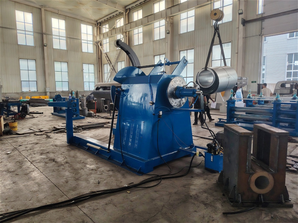 Фото оборудования на заводе и его упаковка