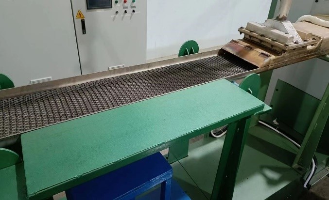 Конвейерная закалочная печь SW-304-11TG Конвейерная закалочная печь SW-304-11TG