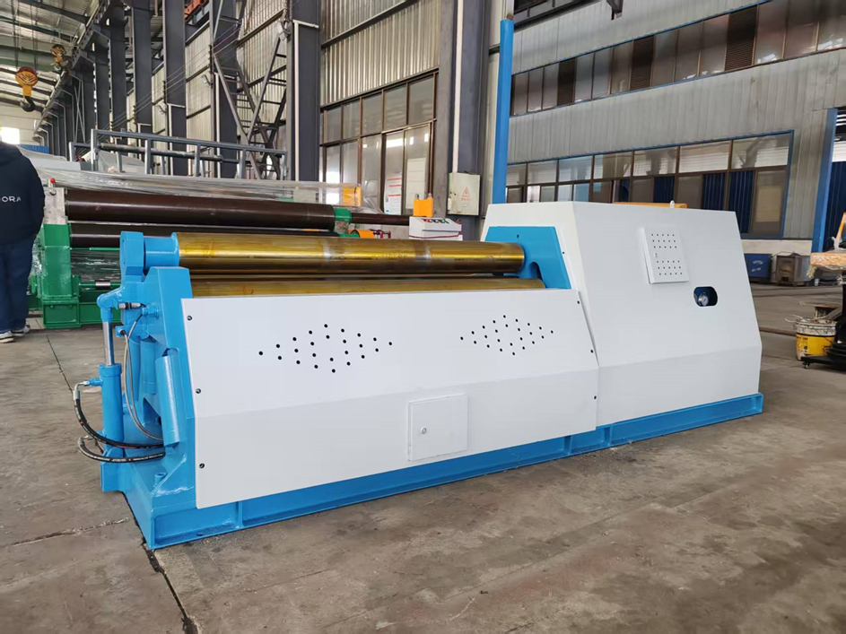 4-валковый листогиб W12CNC-16x2600 4-валковый листогиб W12CNC-16x2600
