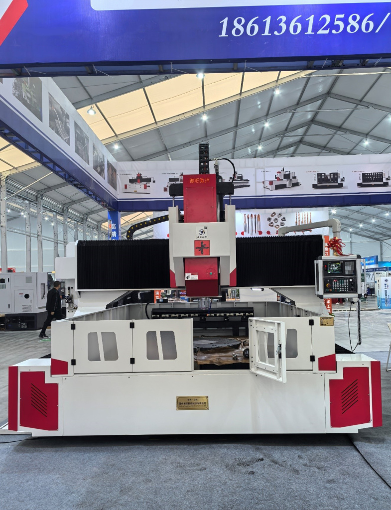 Портально-сверлильный станок с ЧПУ YWT-3016 Портально-сверлильный станок с ЧПУ YWT-3016