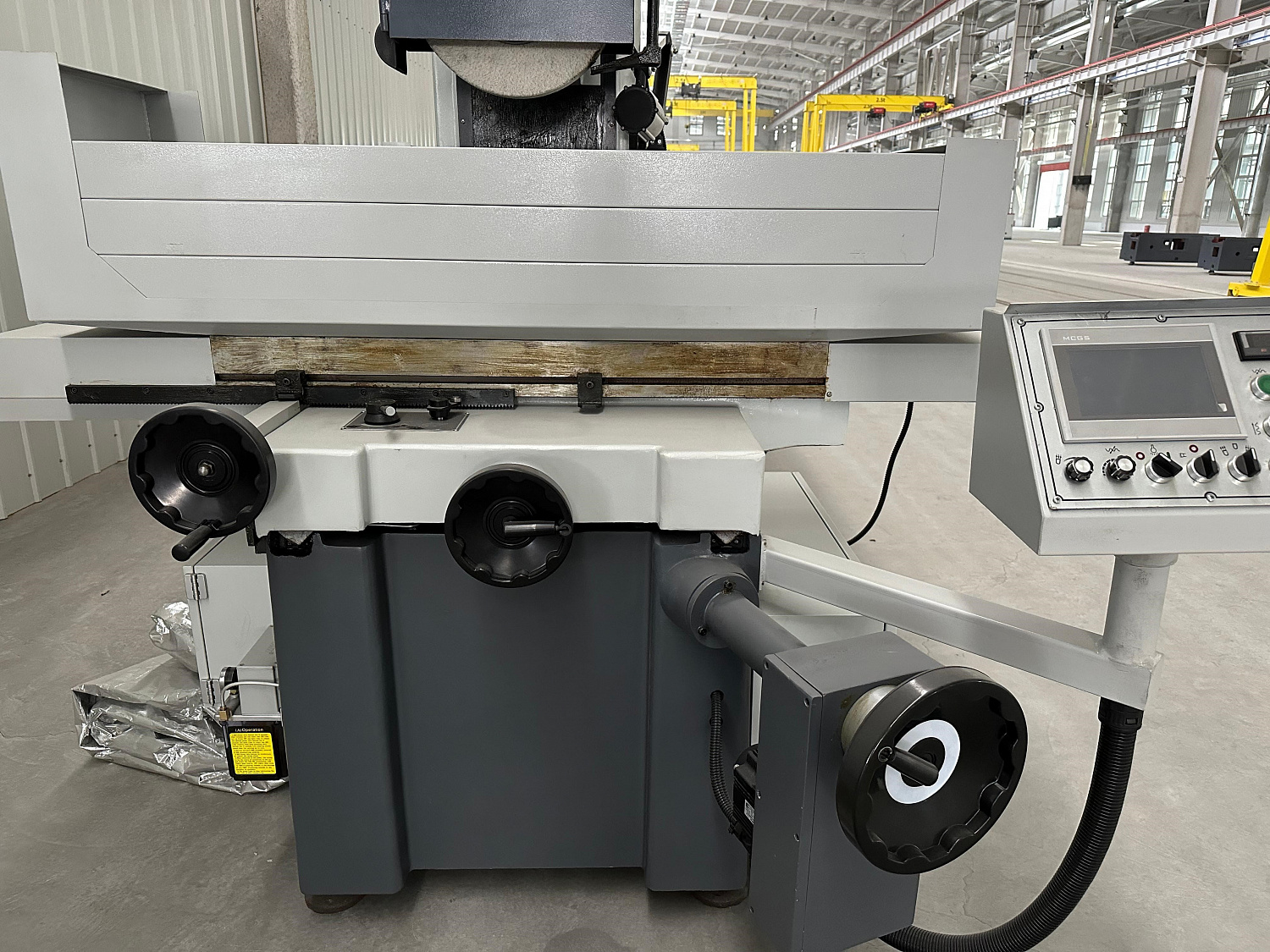 Плоскошлифовальный станок SGA3063AHD