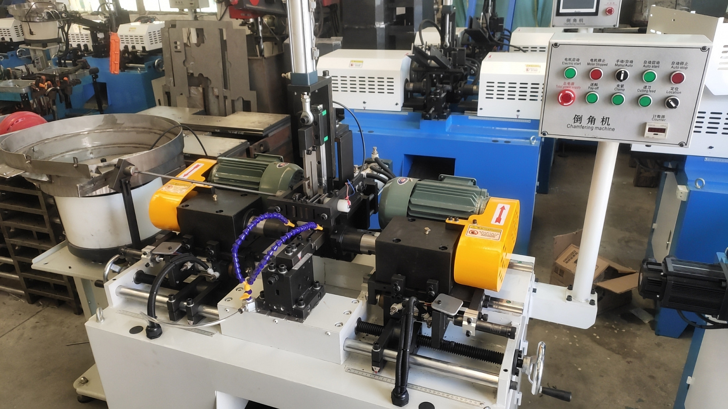 Поставка автоматических фаскоснимателей SLD-30CNC-2T и SLD-50CNC-2TC для предприятия из России