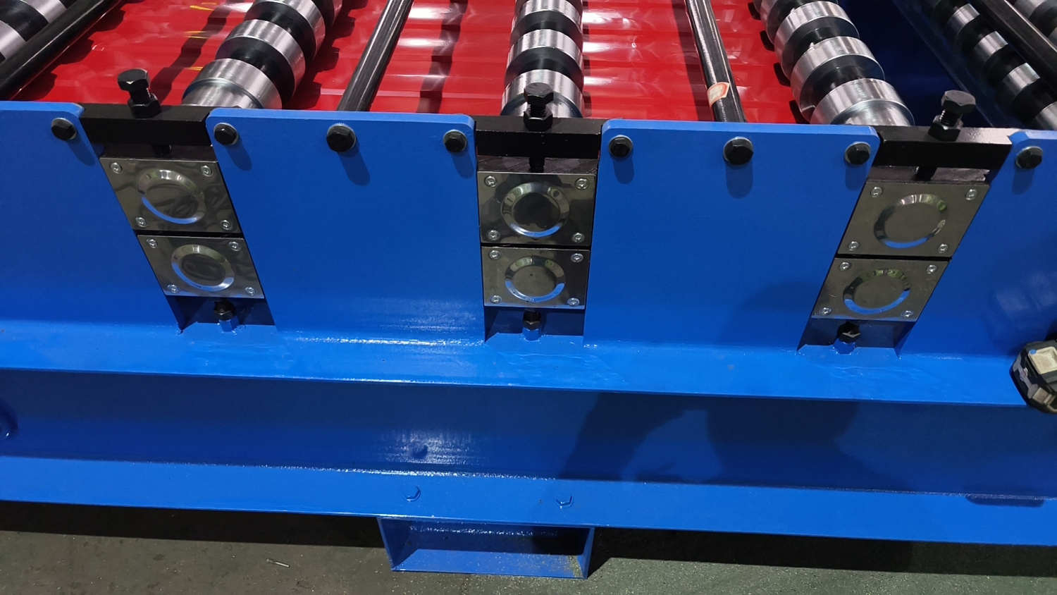 Поставка линии для производства профлиста С8 в Нижневартовск