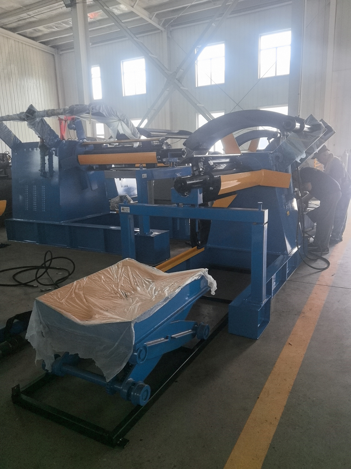 Поставка линии для поперечной резки рулонной стали в Ярославль