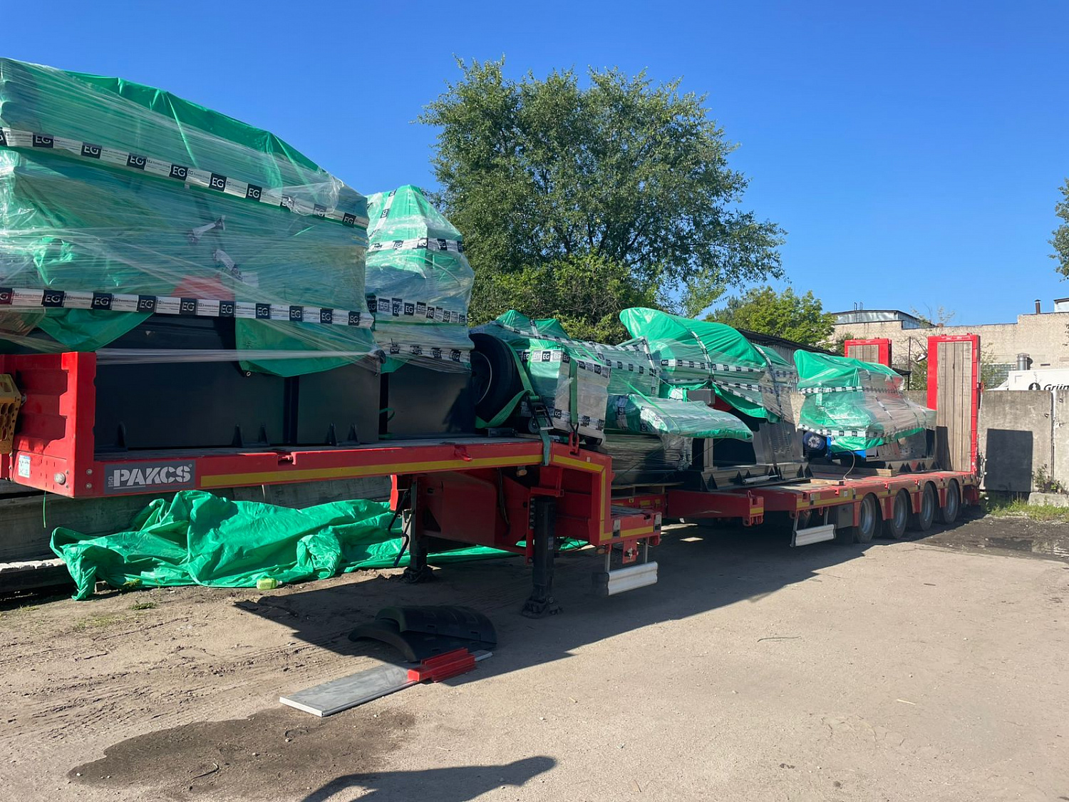 Поставка линии для продольно-поперечной резки рулонной стали в Луганск