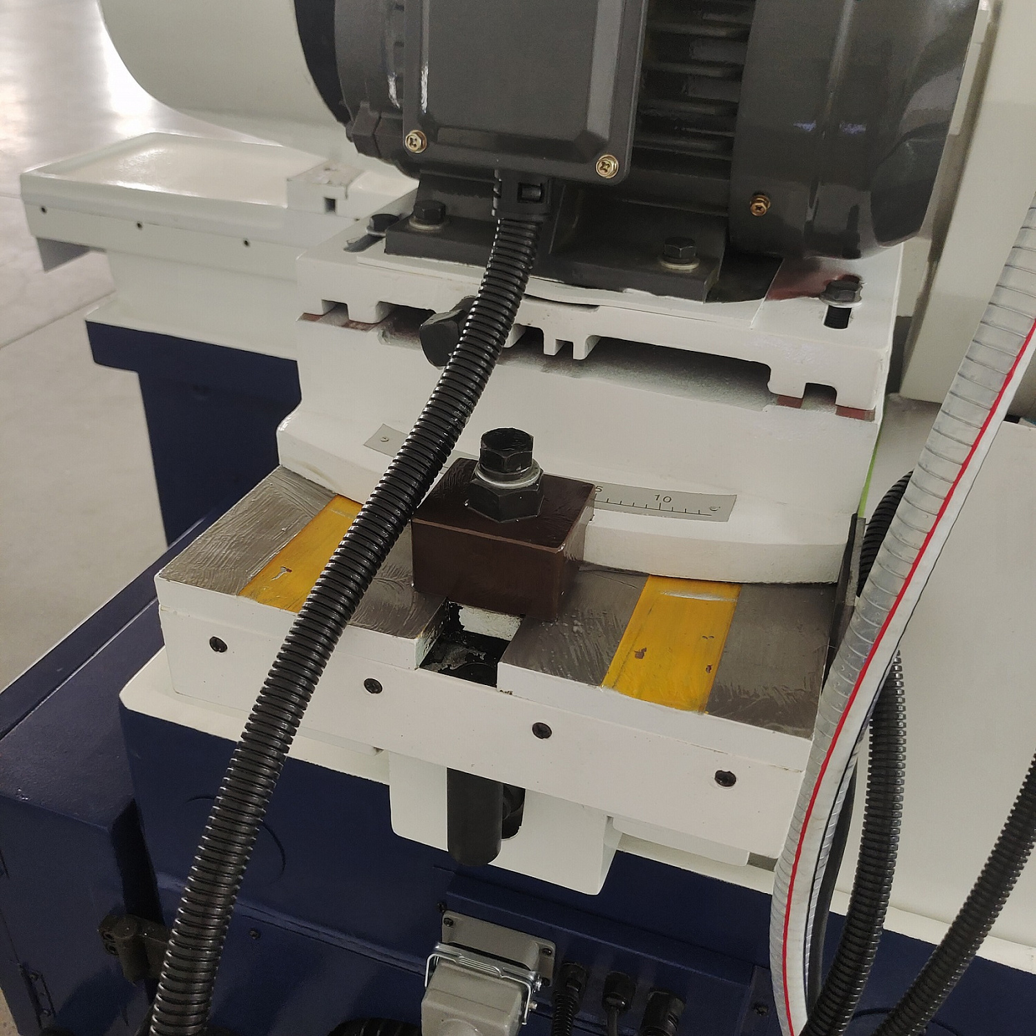 Комплексная поставка шлифовальных станков М7150-1250 и М1420-750 в Вязьму