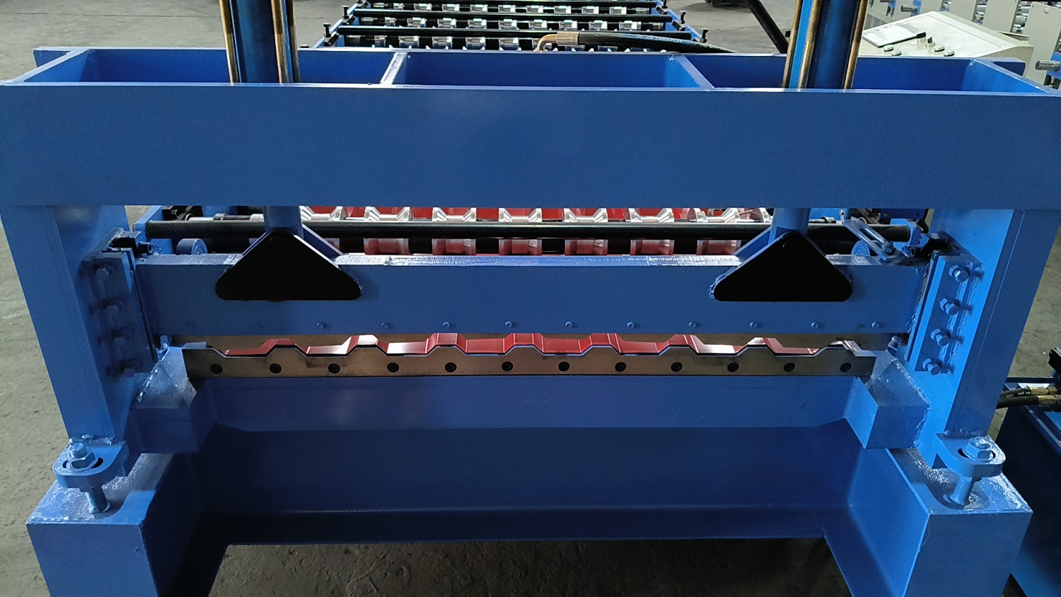 Поставка двухэтажной линии для производства профлиста С20 в Полуханово