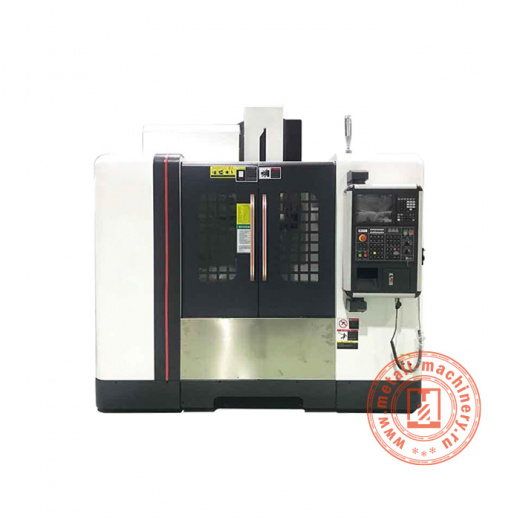 Трехосевой вертикальный обрабатывающий центр с ЧПУ JDV966