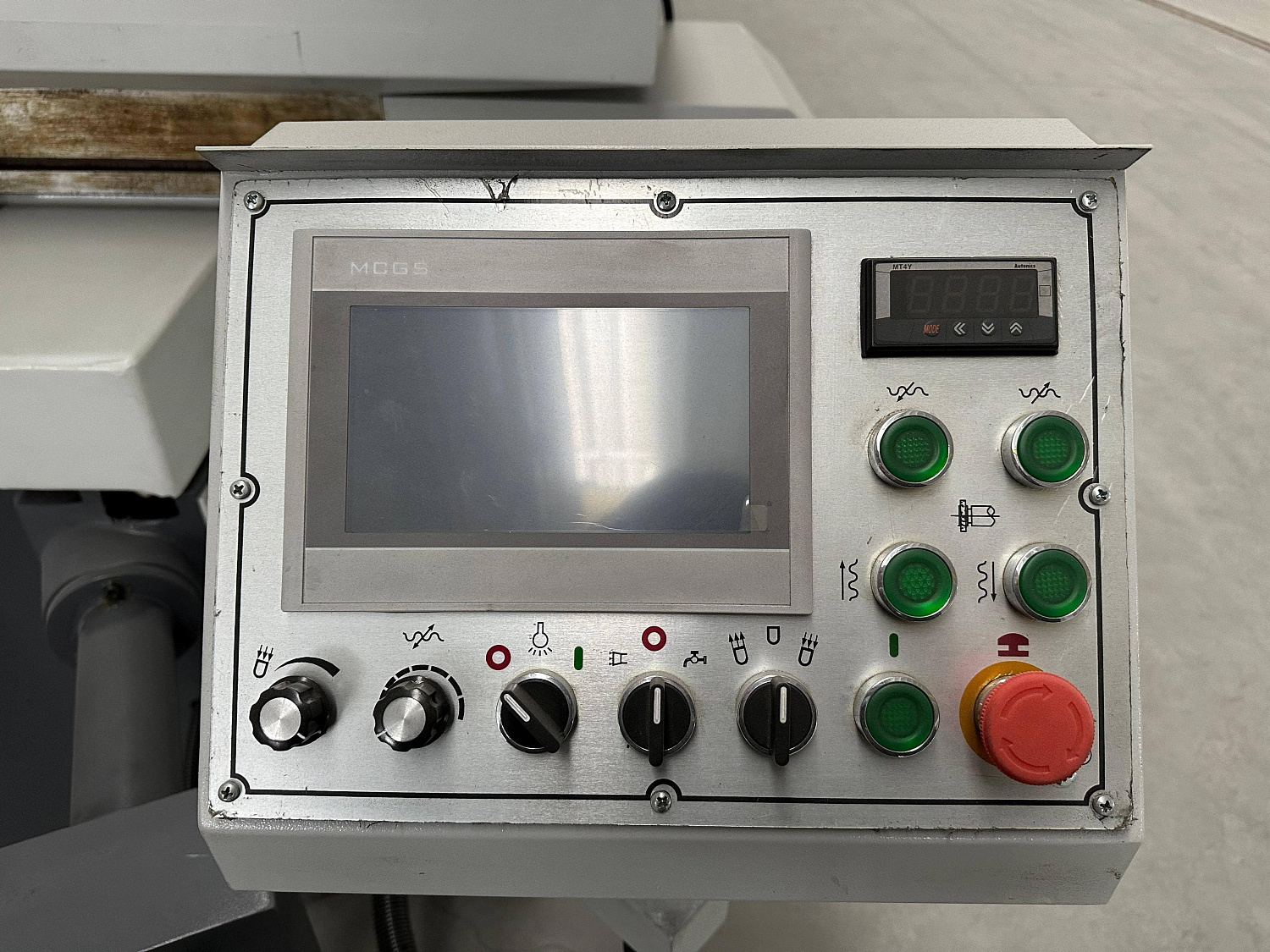Плоскошлифовальный станок SGA3063AHD