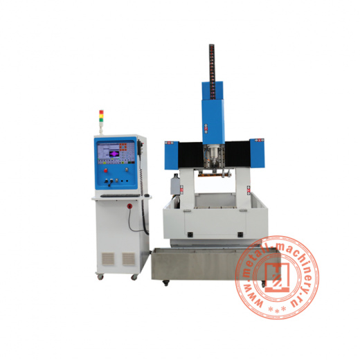 Фрезерно-гравировальный станок с ЧПУ ATC9012